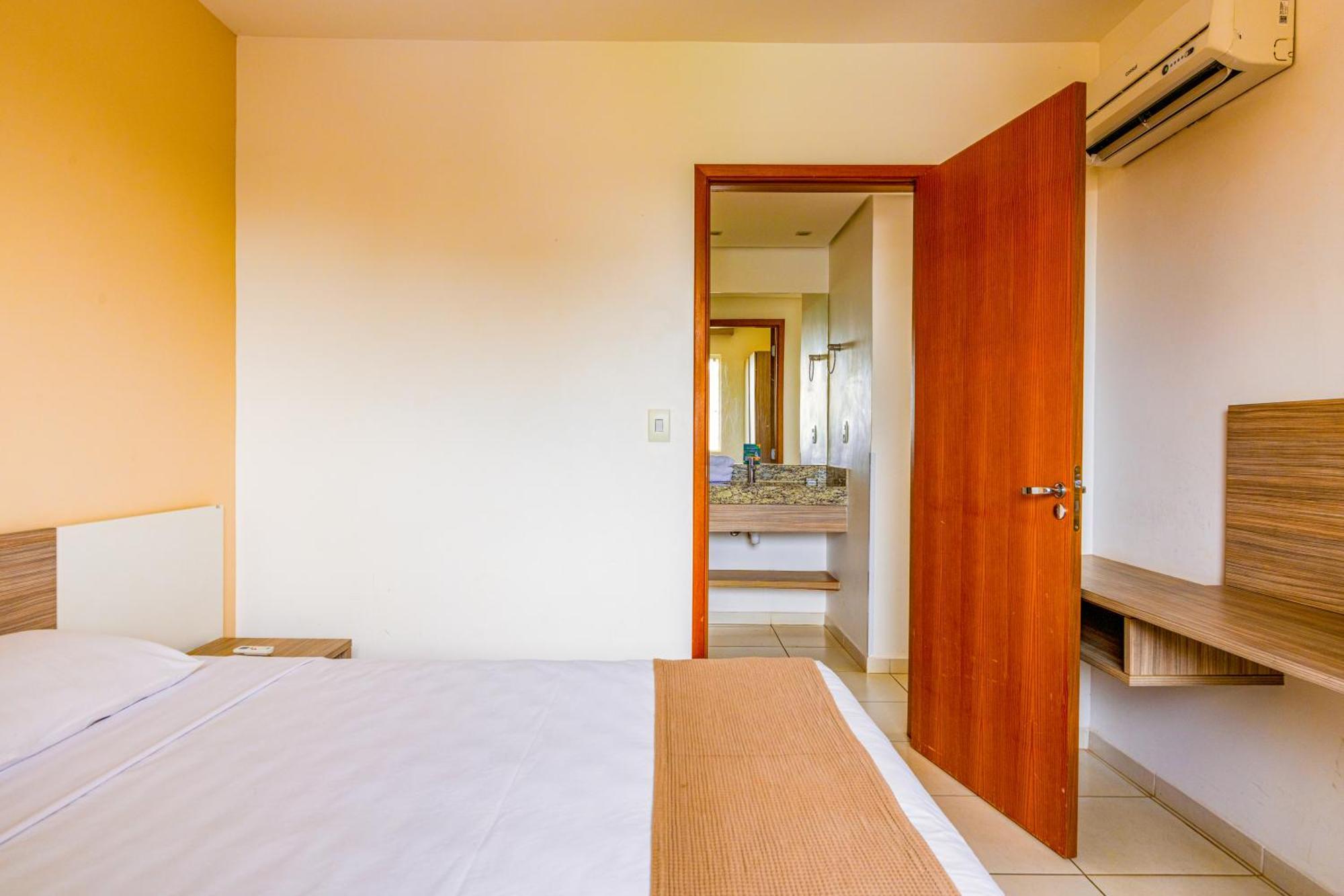 Riviera Park Hotel By Wam Experience Caldas Novas Bagian luar foto